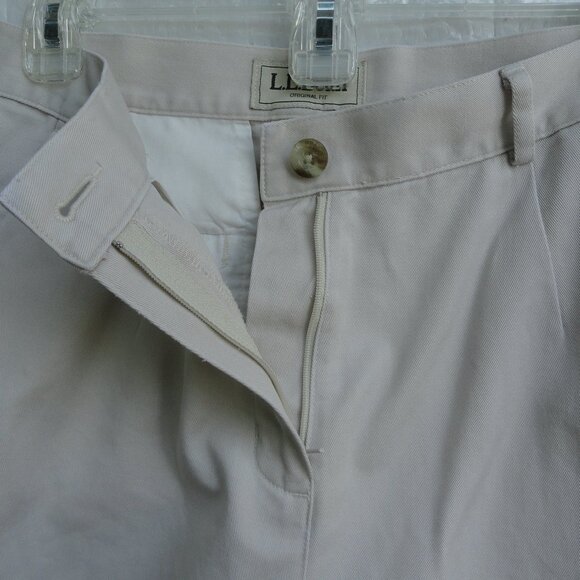 2 for $15 LL Bean Original Fit Straight Leg Beige Pants Women's Size 8P Petite - Picture 3 of 8